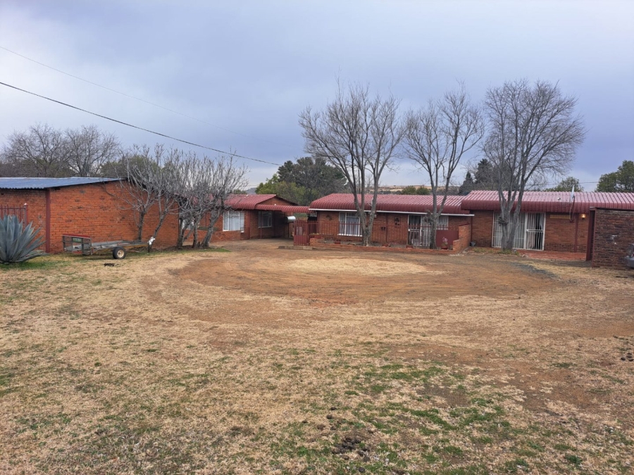 11 Bedroom Property for Sale in Dewetsdorp Free State